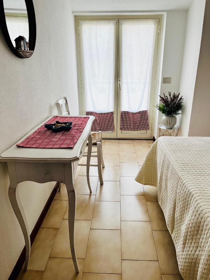Cala Gonone Holiday Flats エクステリア 写真