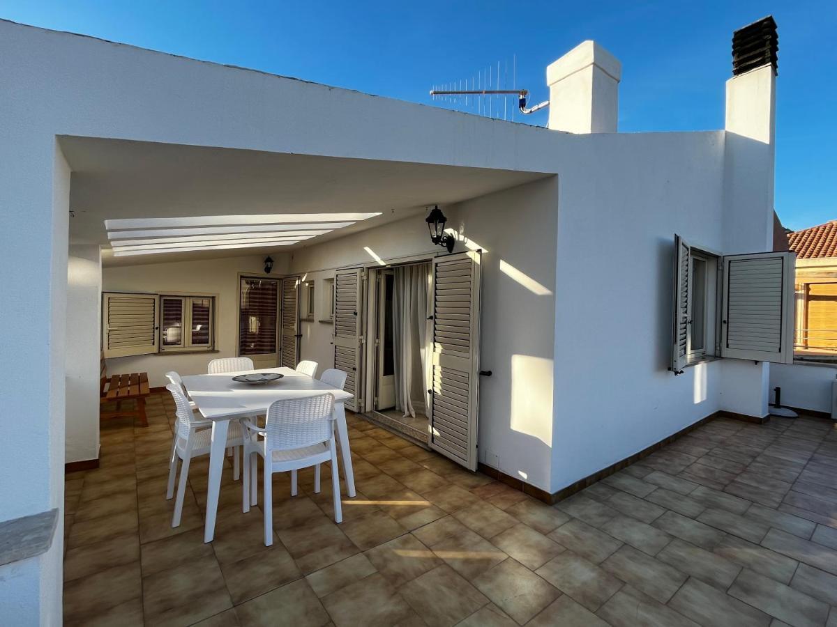 Cala Gonone Holiday Flats エクステリア 写真