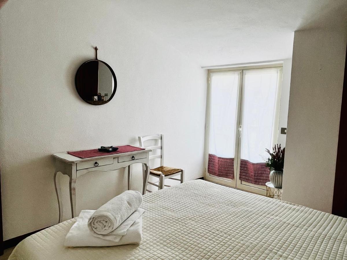Cala Gonone Holiday Flats エクステリア 写真